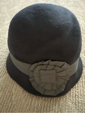 Vintage D&Y Wool Cloche Hat